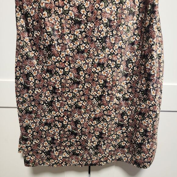 Floral satin mini dress perfect for Fall small - Picture 2 of 10